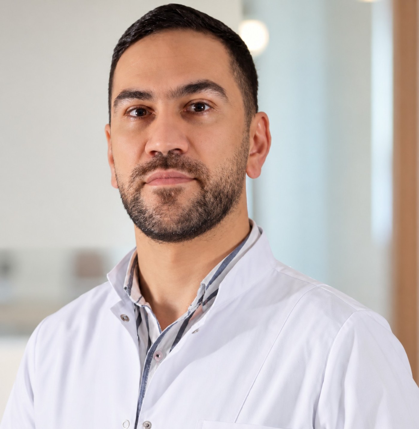 Uzm. Dr. Vəli Əliyev, tibbi onkoloq